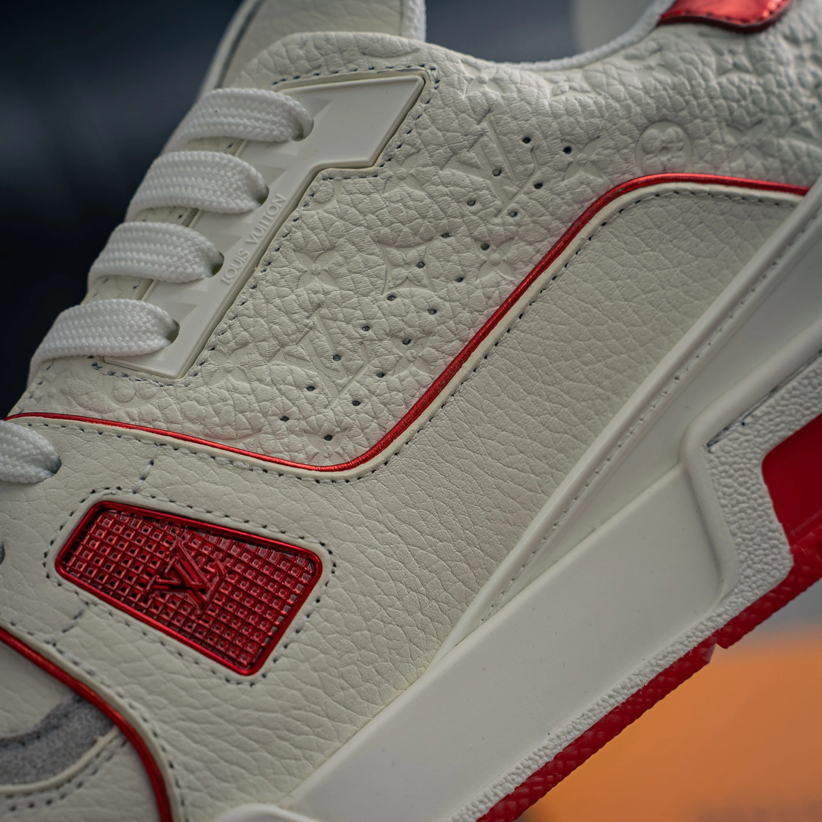 # LV- - trainer 2026 New Arrival 1：1 ！！ Shoes Cowhide Leather ， LOGO ， Breathable ， 。